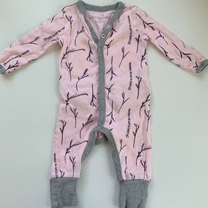Burt’s Bees Baby pink and gray pajamas (0-3 months) NWOT